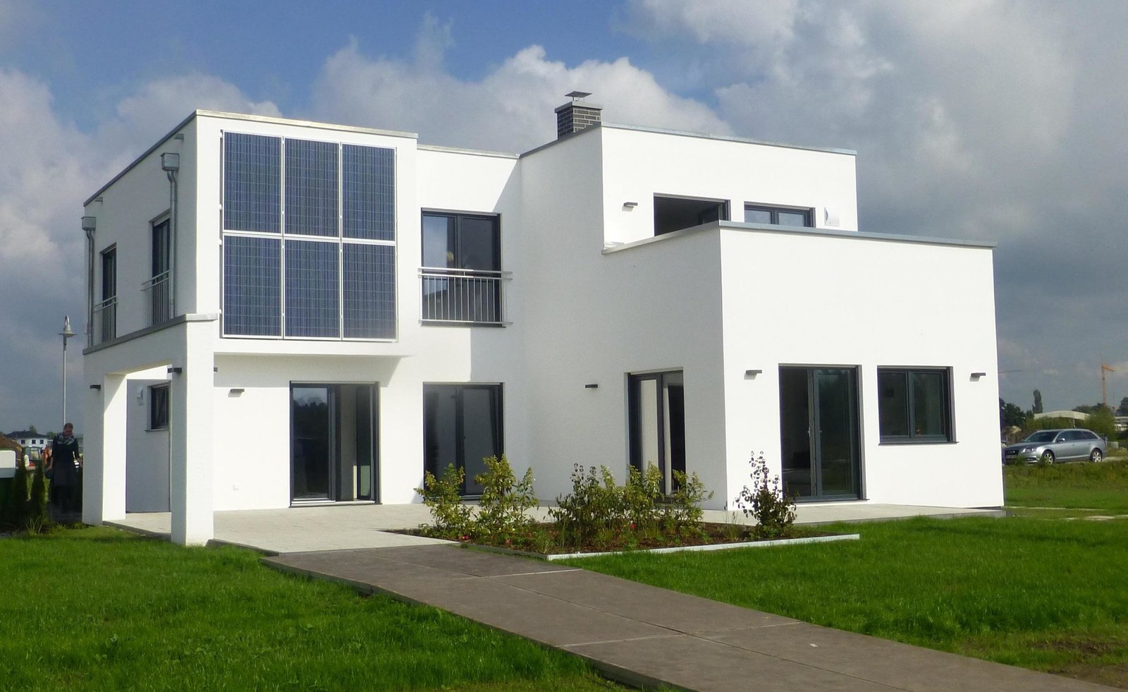 Gestaltete Fassade am Musterhaus in Werder